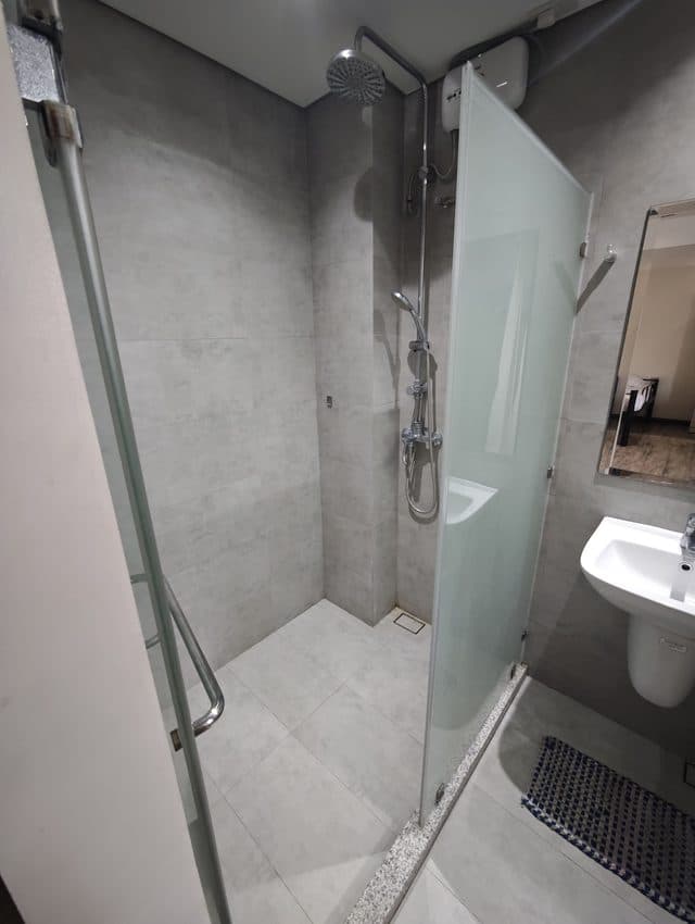 4人部屋 8