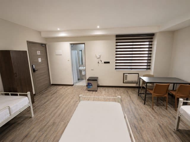 3人部屋 4
