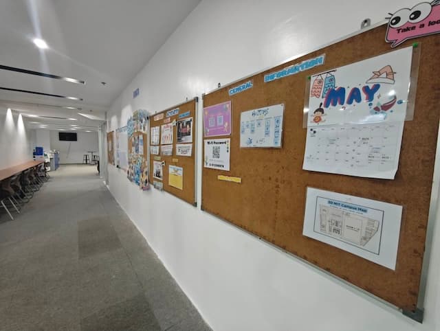 学校の掲示板