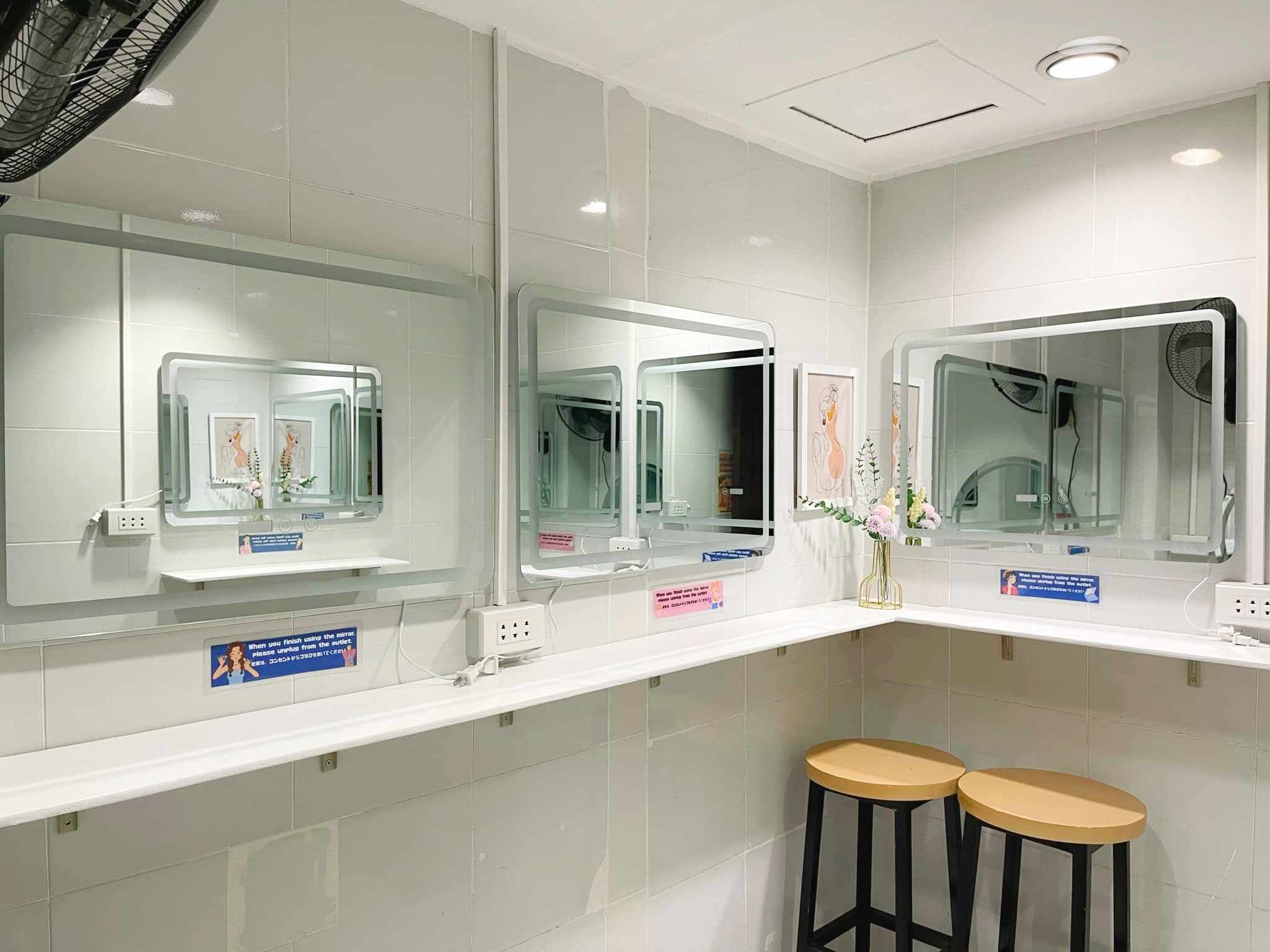 Sala de tocador exclusiva para mujeres 2