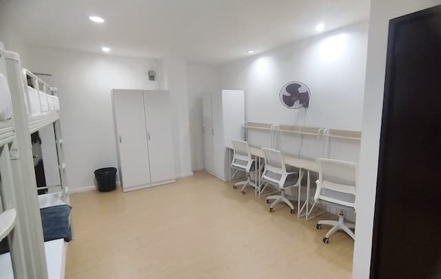 4人部屋 3