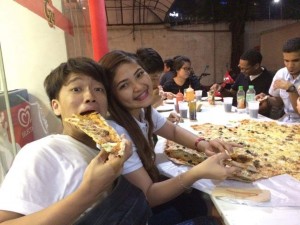 received_952260678161370