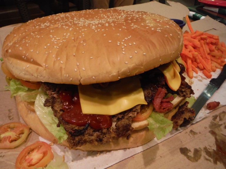 メガ特集!!セブ2大メガ盛り飯【CALDA PIZZA】と【Casa Verde】に挑戦!!