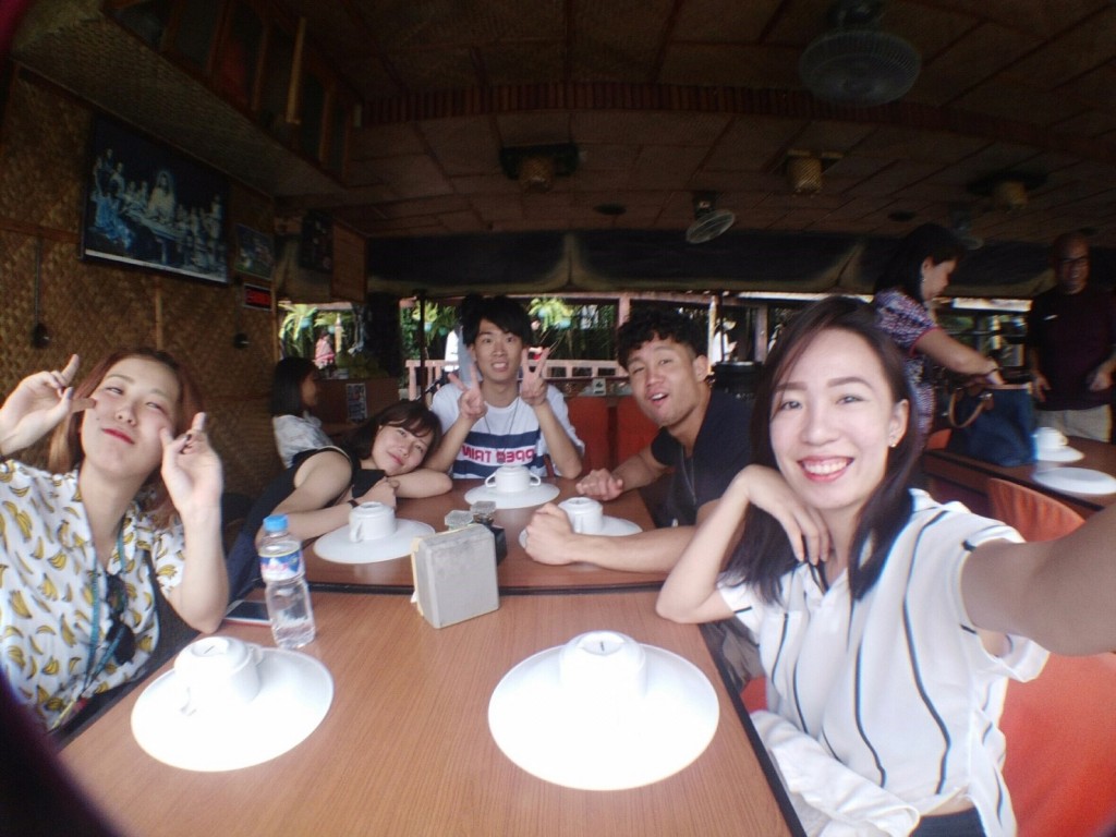 9AA8A7D3-6A09-4855-BB74-BA3A2D70C6EB