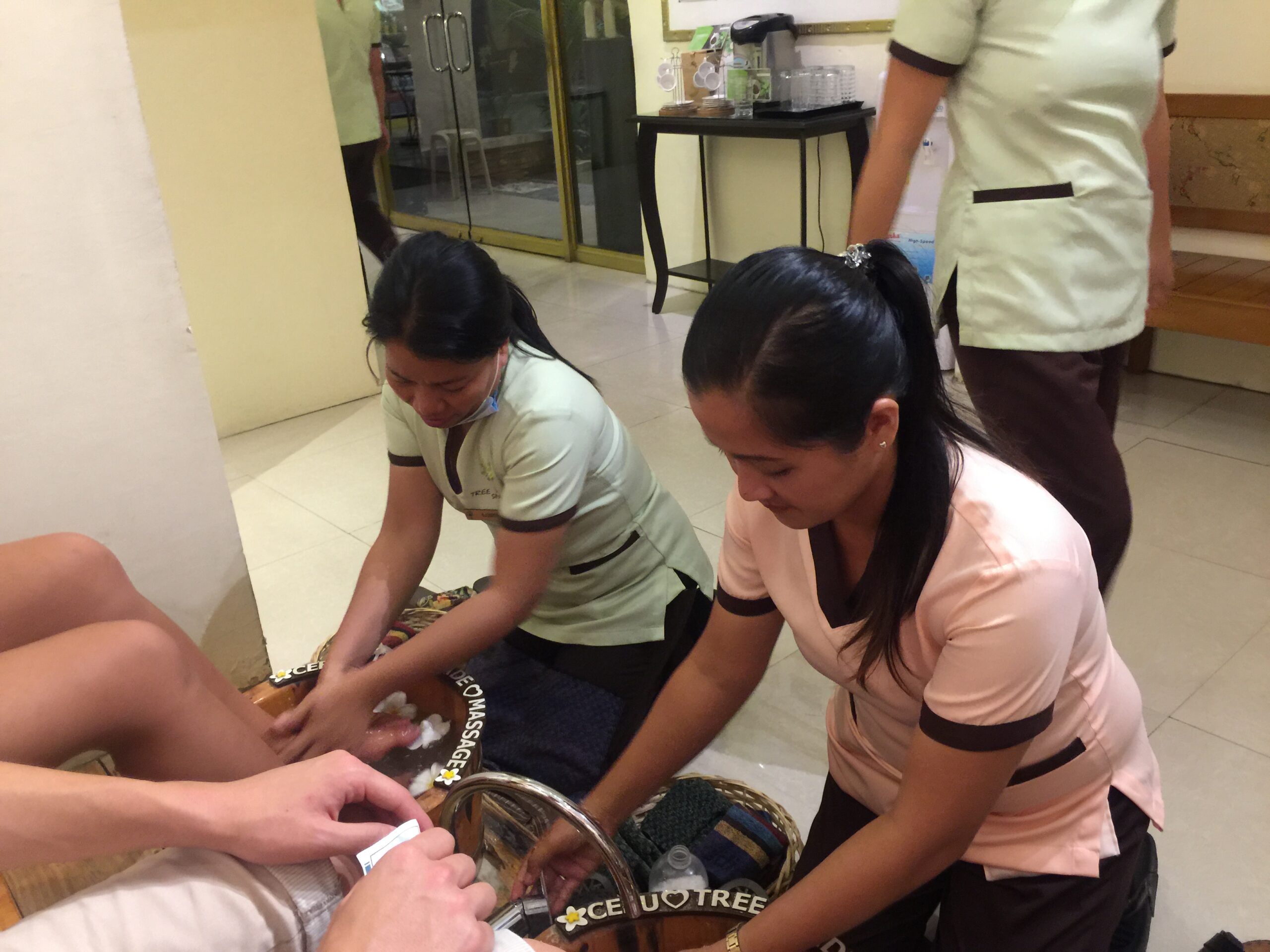 F1D41A60-3881-46CF-A224-70E0835D353B