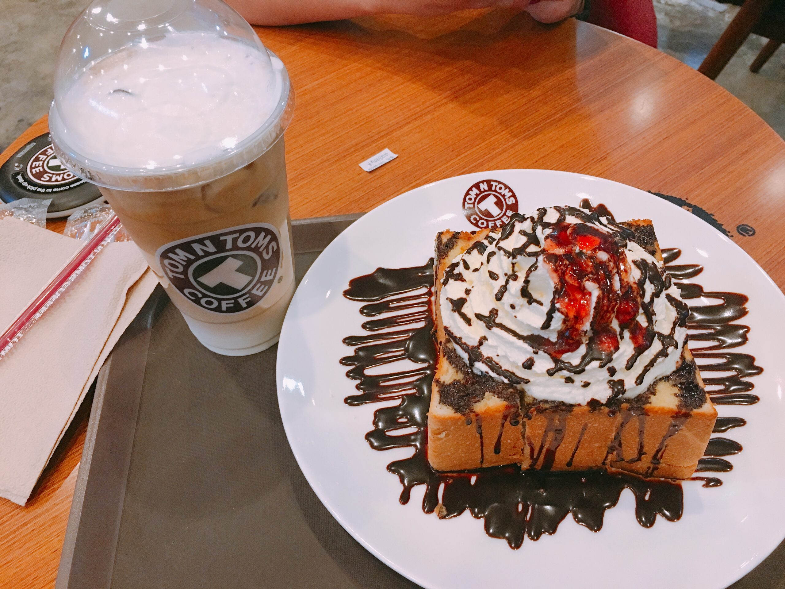 032CD3FC-8071-4DC5-A724-1EB12F6B374D