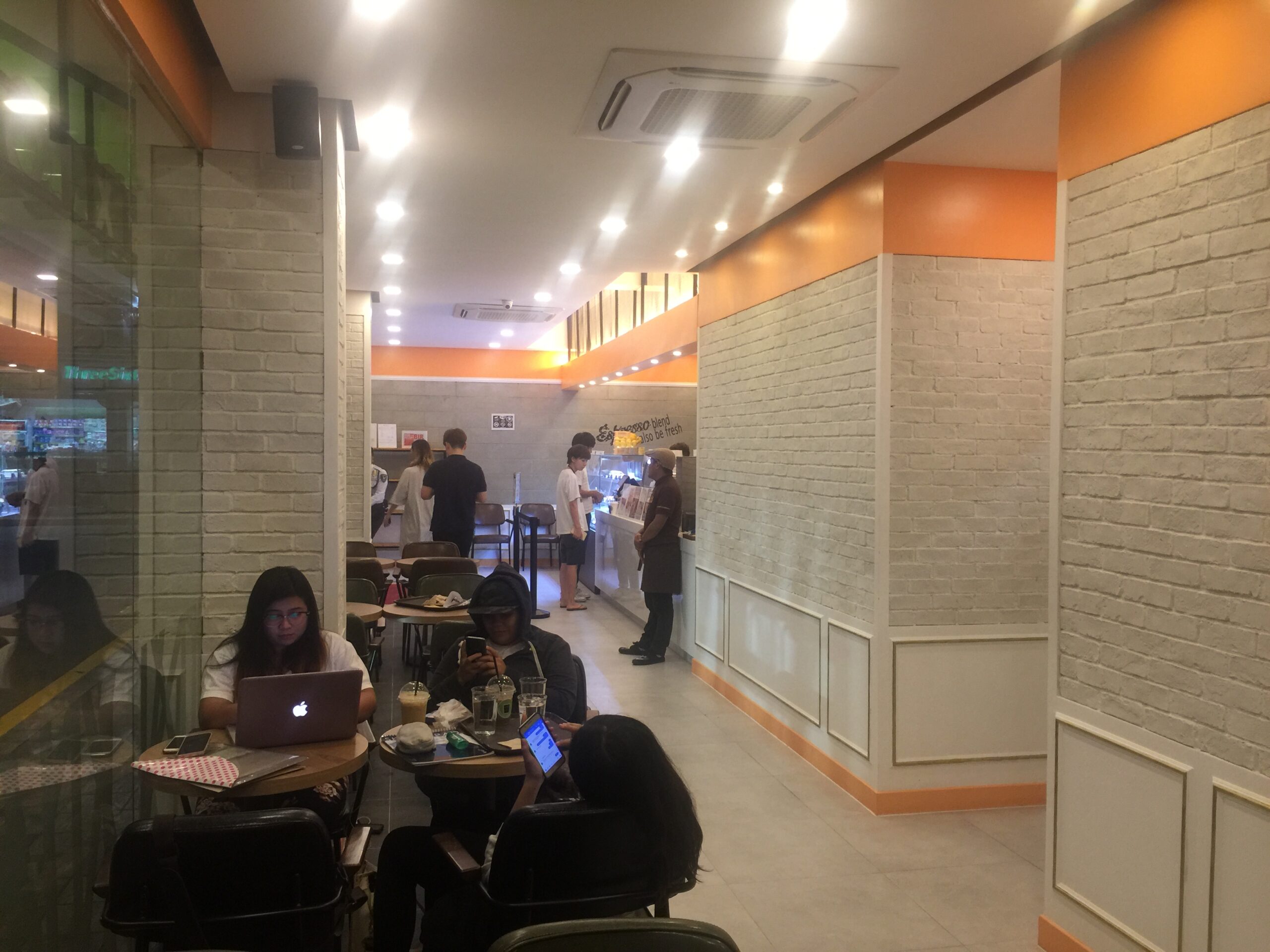 0AE6ECEF-AEEE-4DC4-8830-8DCCBB651D68