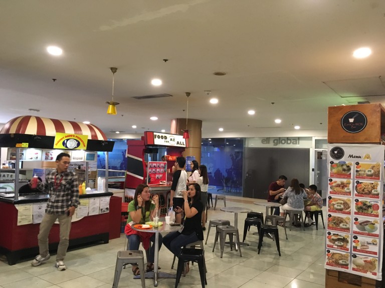 【コスパ飯】JYスクエアのフィリピンローカルフードを食べ尽くせ!