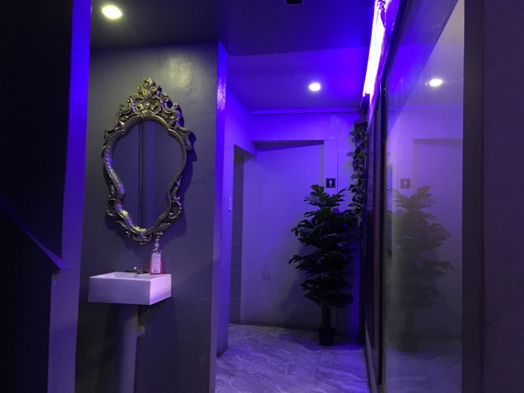 2F90C34A-6530-48D0-80FF-DC2500EC2BE8