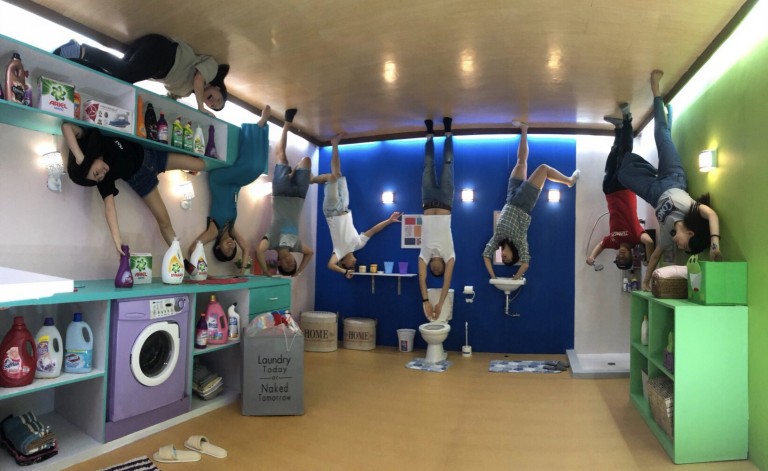 セブでインスタ映え写真を撮ろう!【Up side down world】