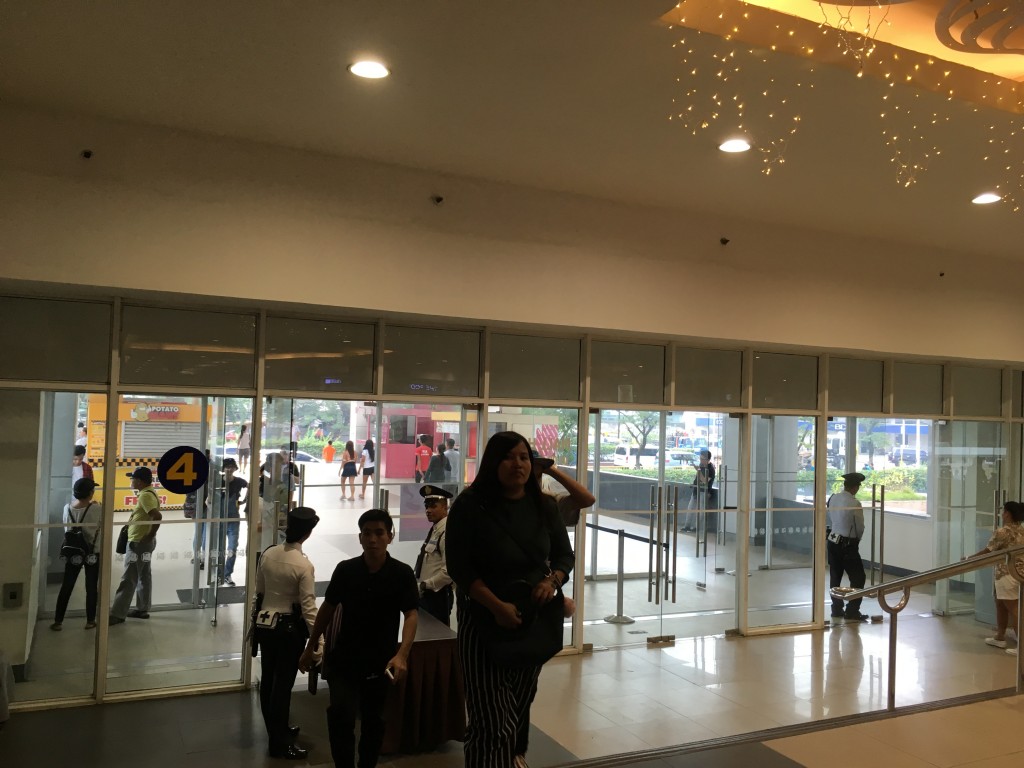 5782DFAE-92AA-44FF-86A5-37183B48EF00