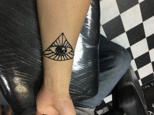 FE7CB82F-E807-47BD-B0D6-52045CE0A88C