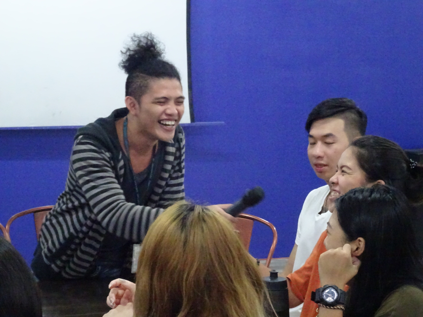 CADC7136-8FA0-4F7C-A394-303E6CAA2574