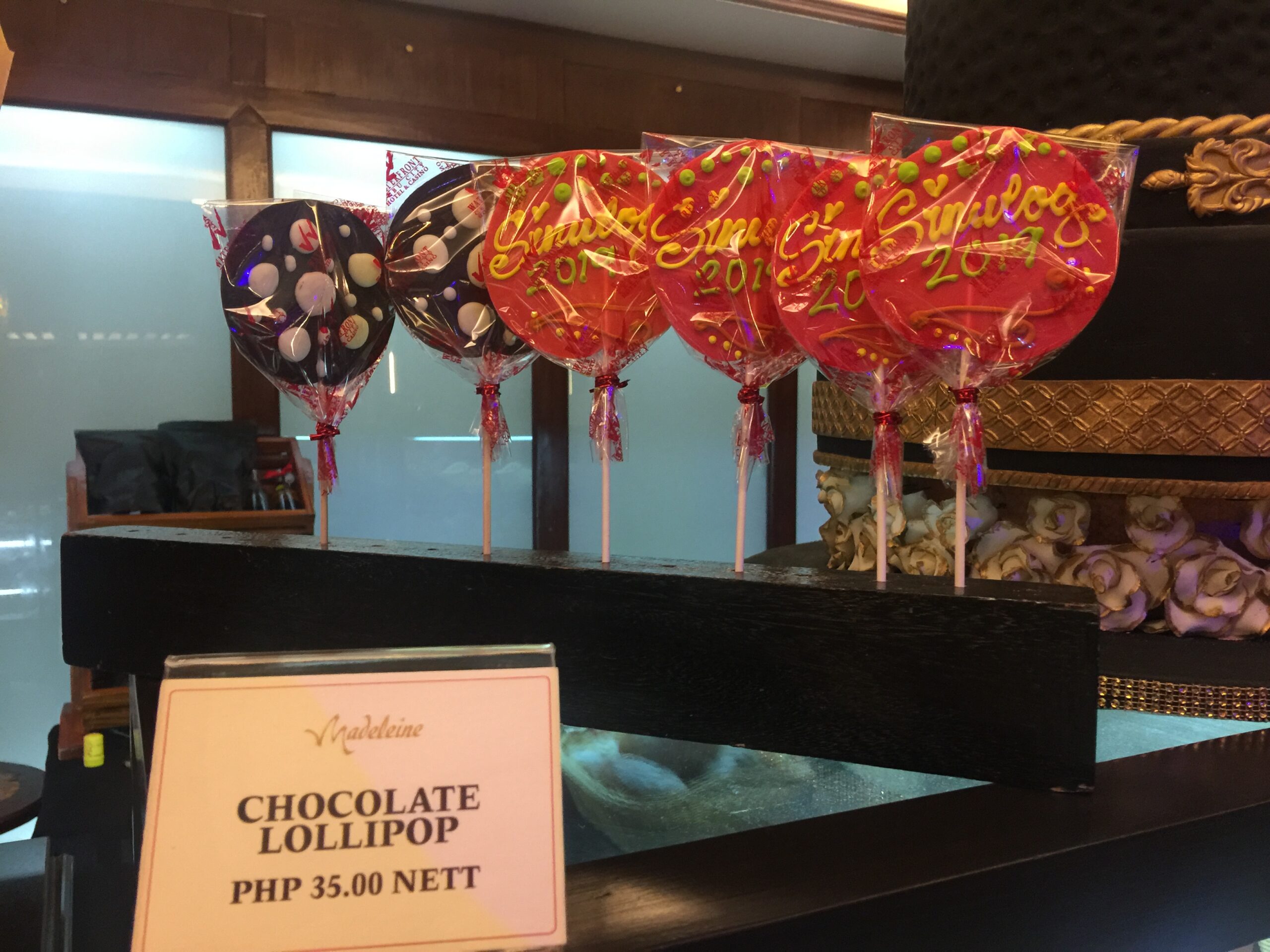 8E3585FD-087B-41EE-B01D-26666D9564F3