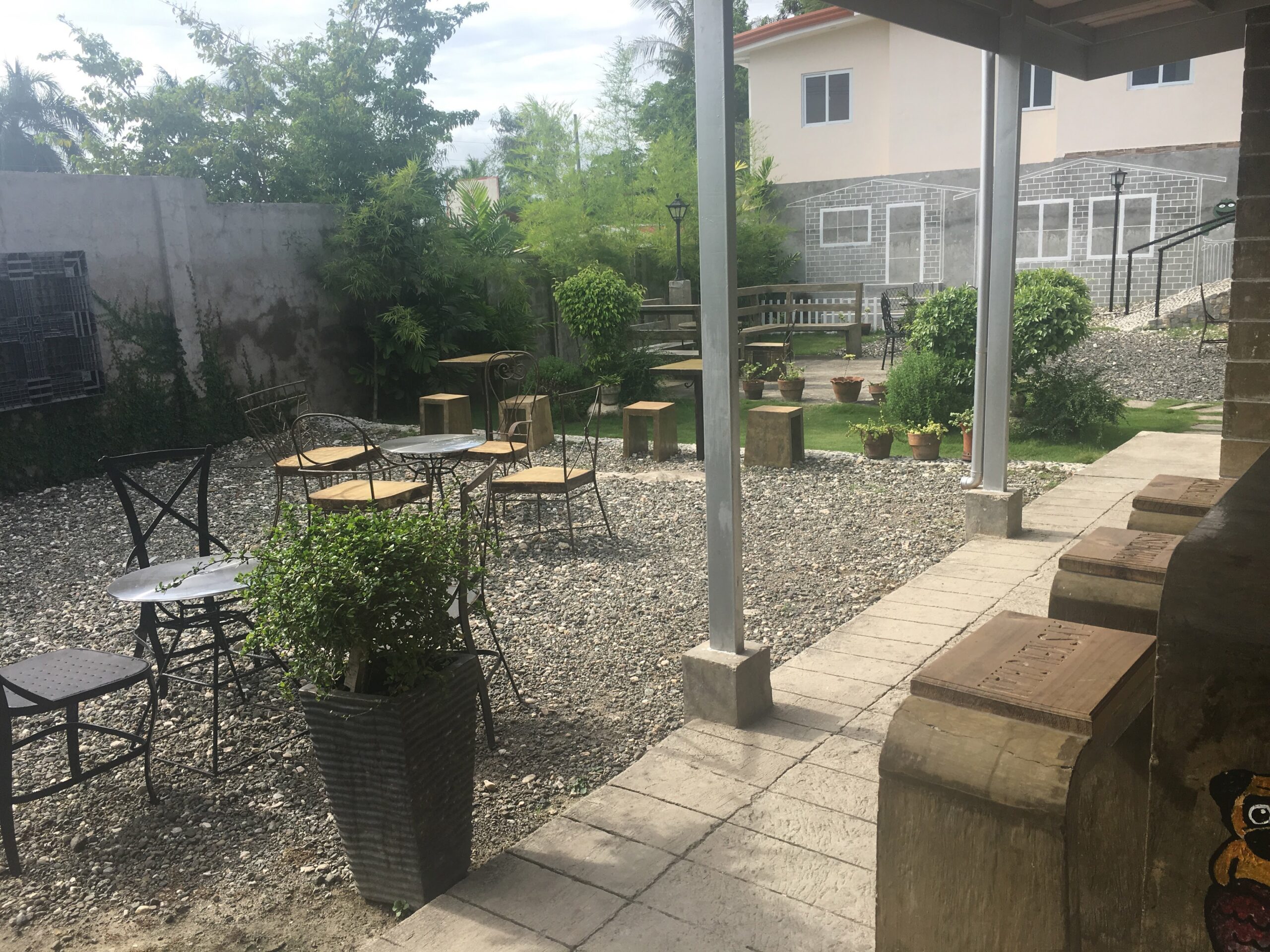 F0A6664C-5A23-4114-A590-2224B811D792