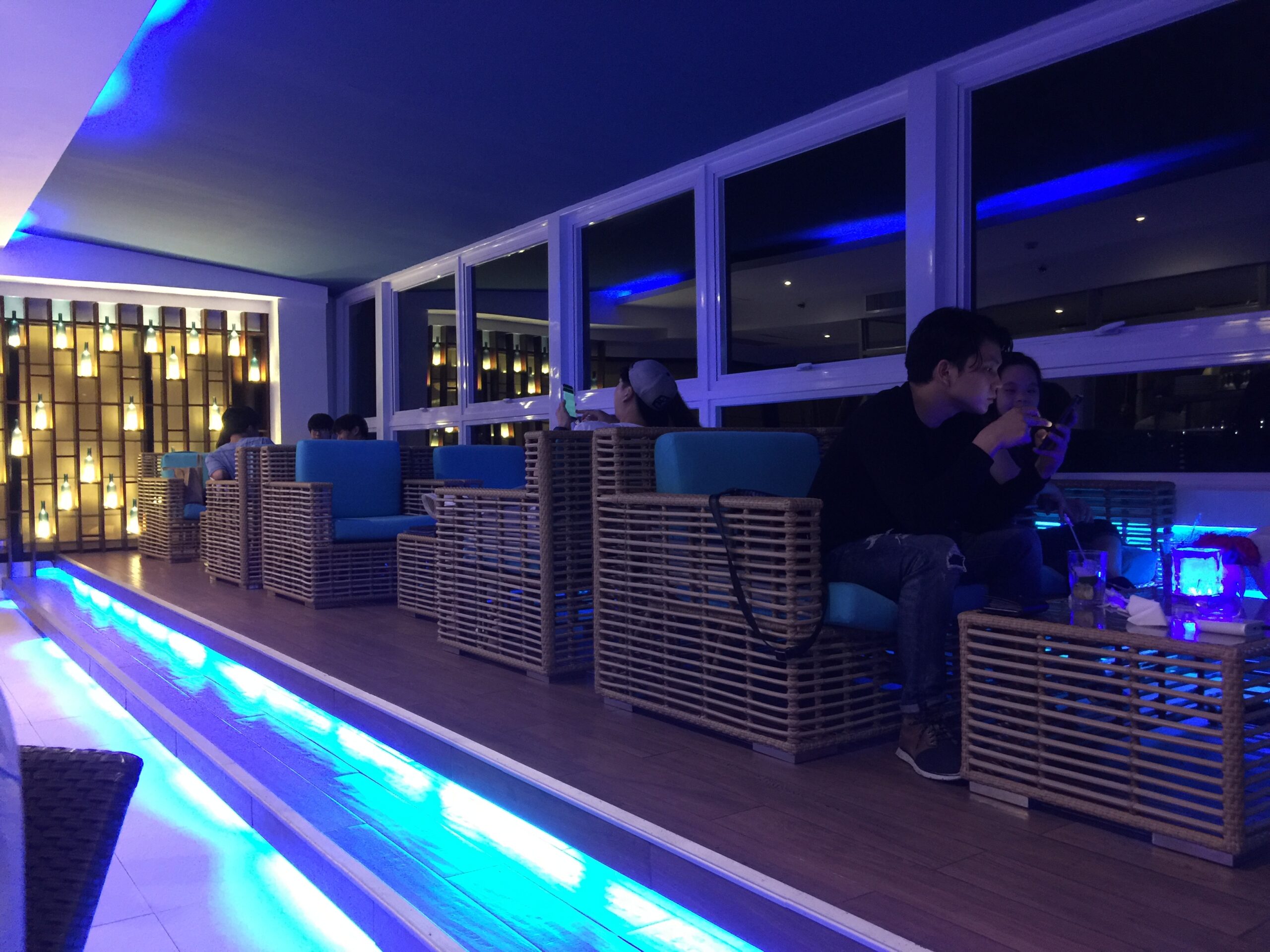 AE8E5037-ABCB-4BC4-9F33-6116E6A80A7D