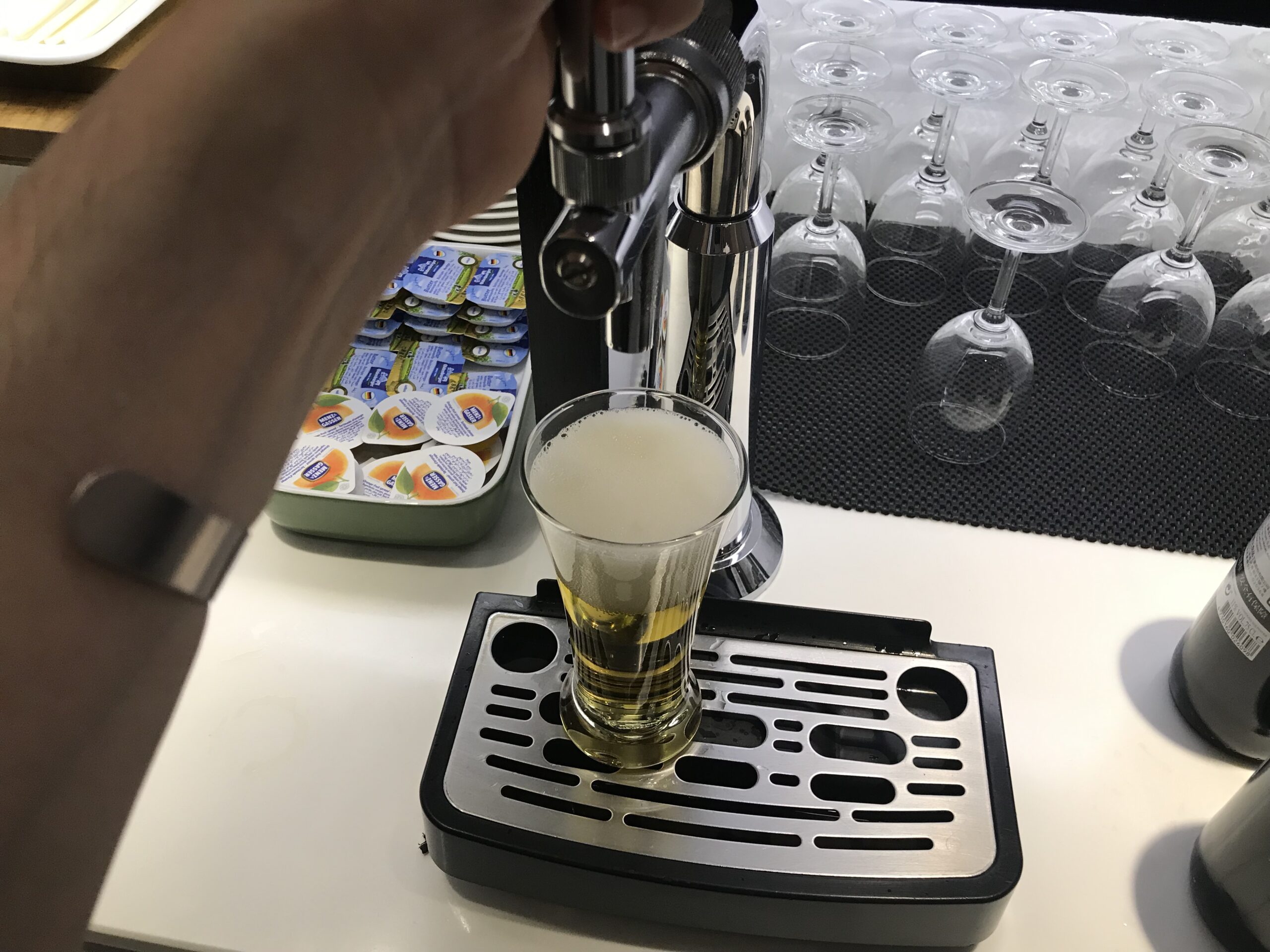 BAB55A25-D113-4DF6-B28D-13A15D773062