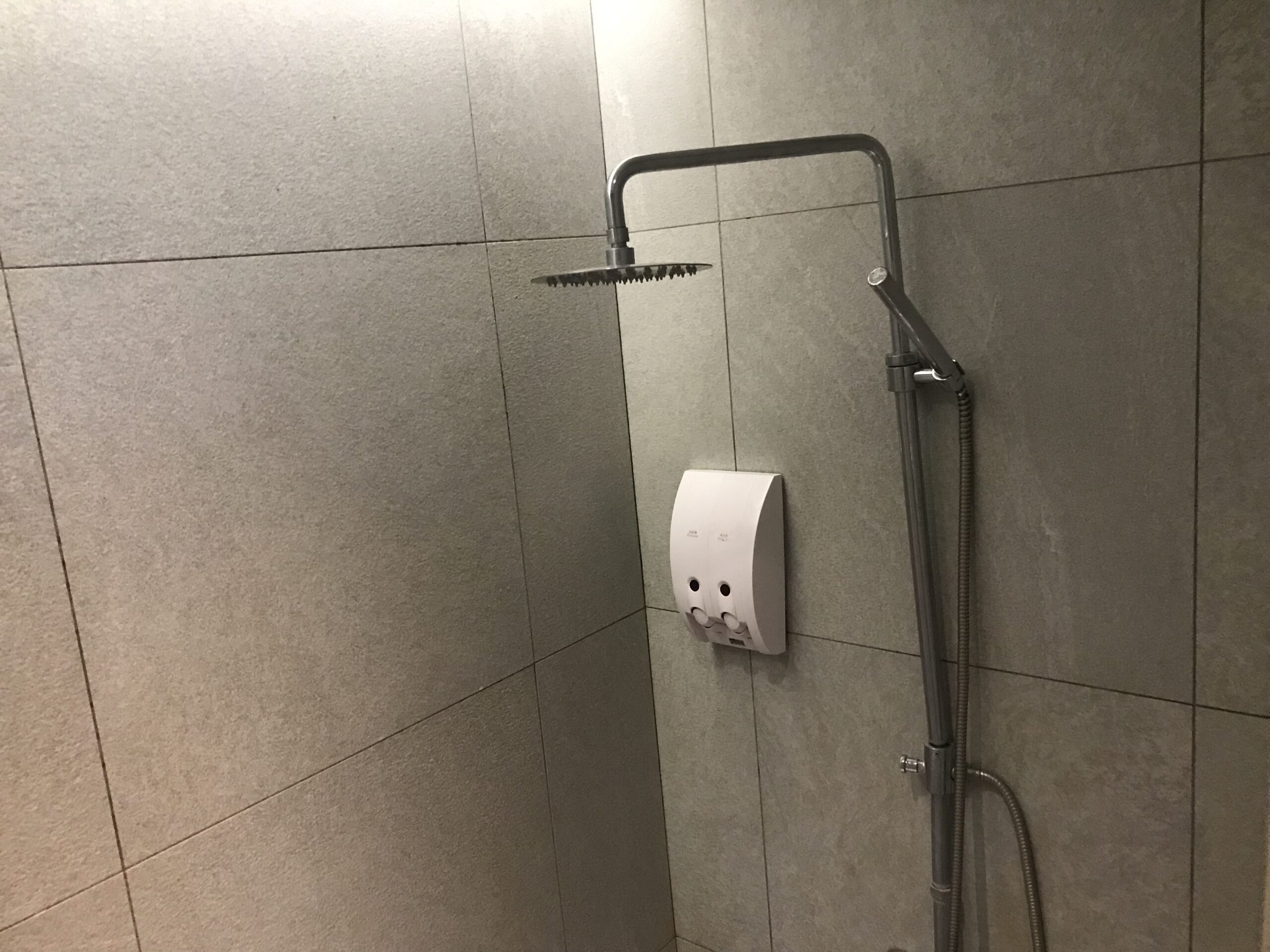 E2E3026E-A665-4E62-9123-C7106E86099F