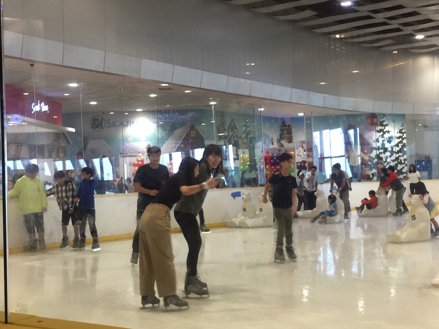 0AE417AE-6321-415A-A08C-56444FF3FF7E