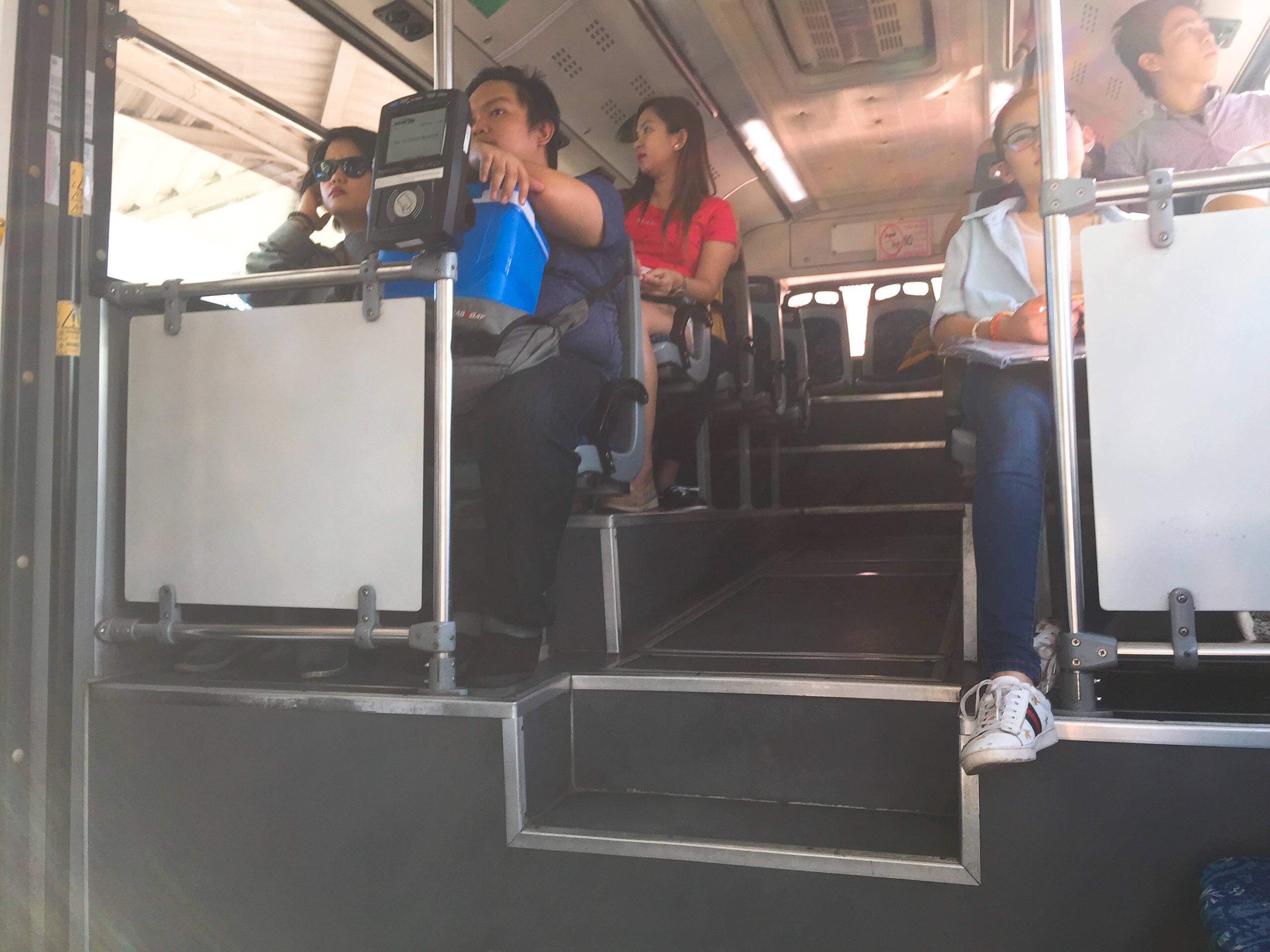 51F0BDF9-BC4D-410D-A841-51A11A06825E