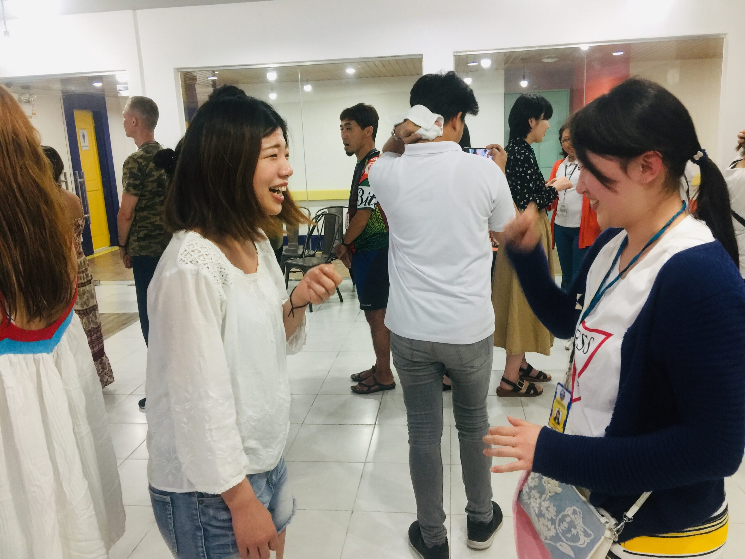 7111595F-CD26-4811-B71D-F46E28F6066E