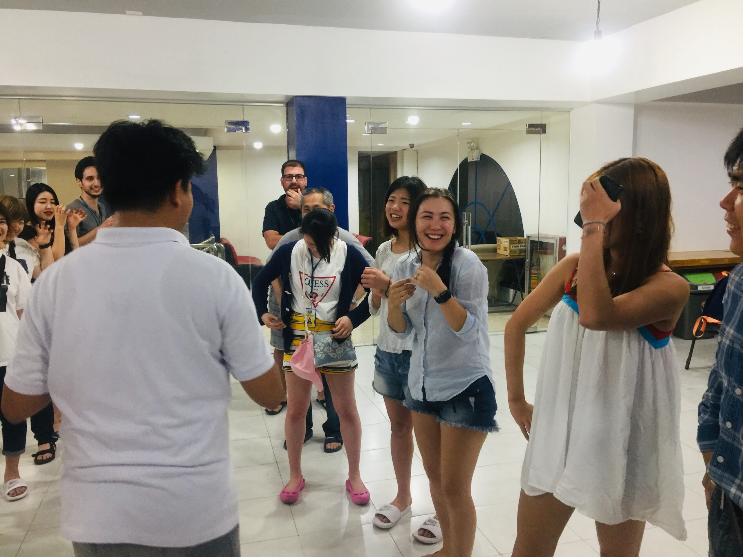 E7499770-AAEF-4A7D-B4BD-26EDF8CEDC5B