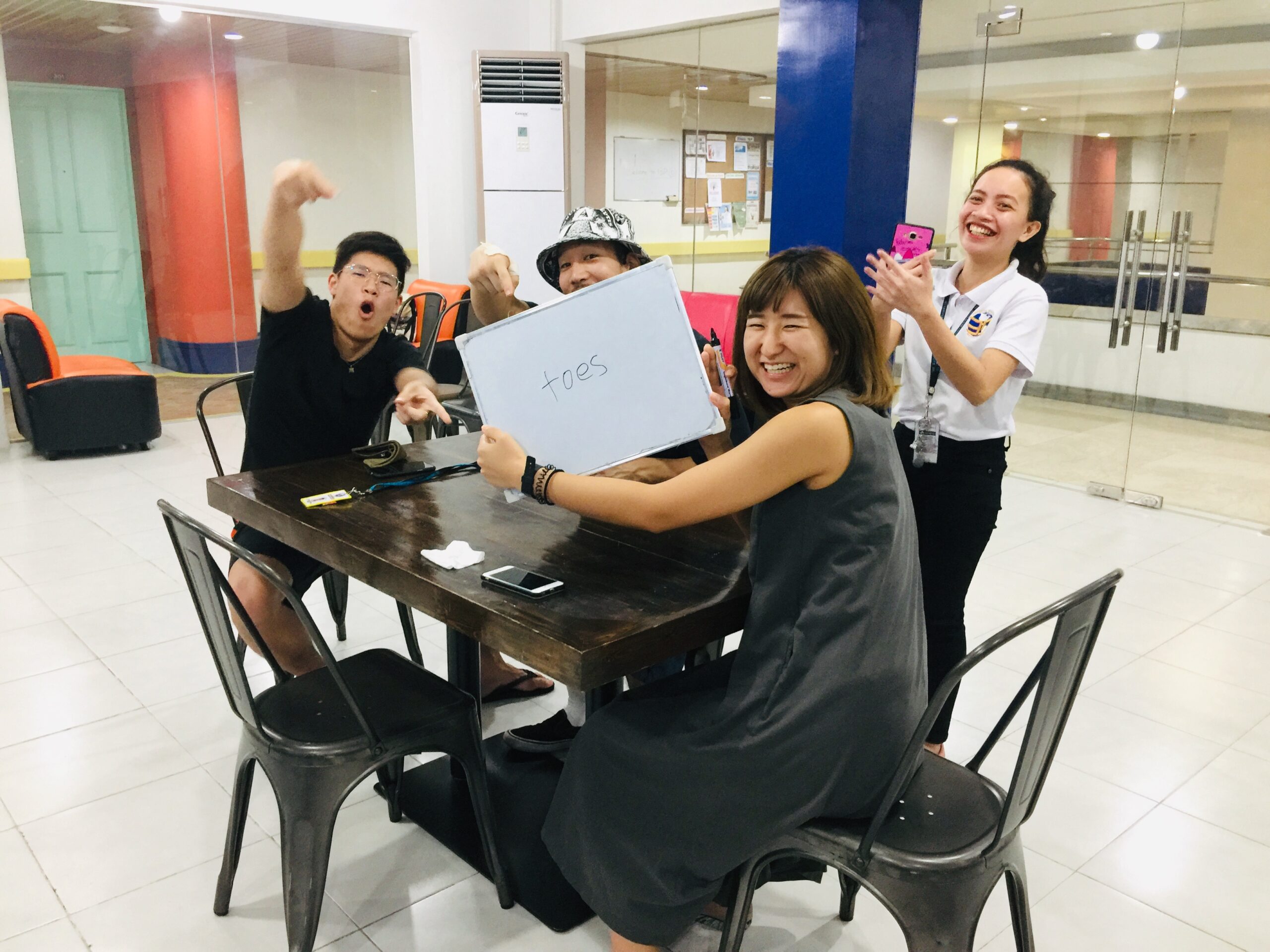 2CB6D411-8ED7-4A4F-9BDF-6386650A2007