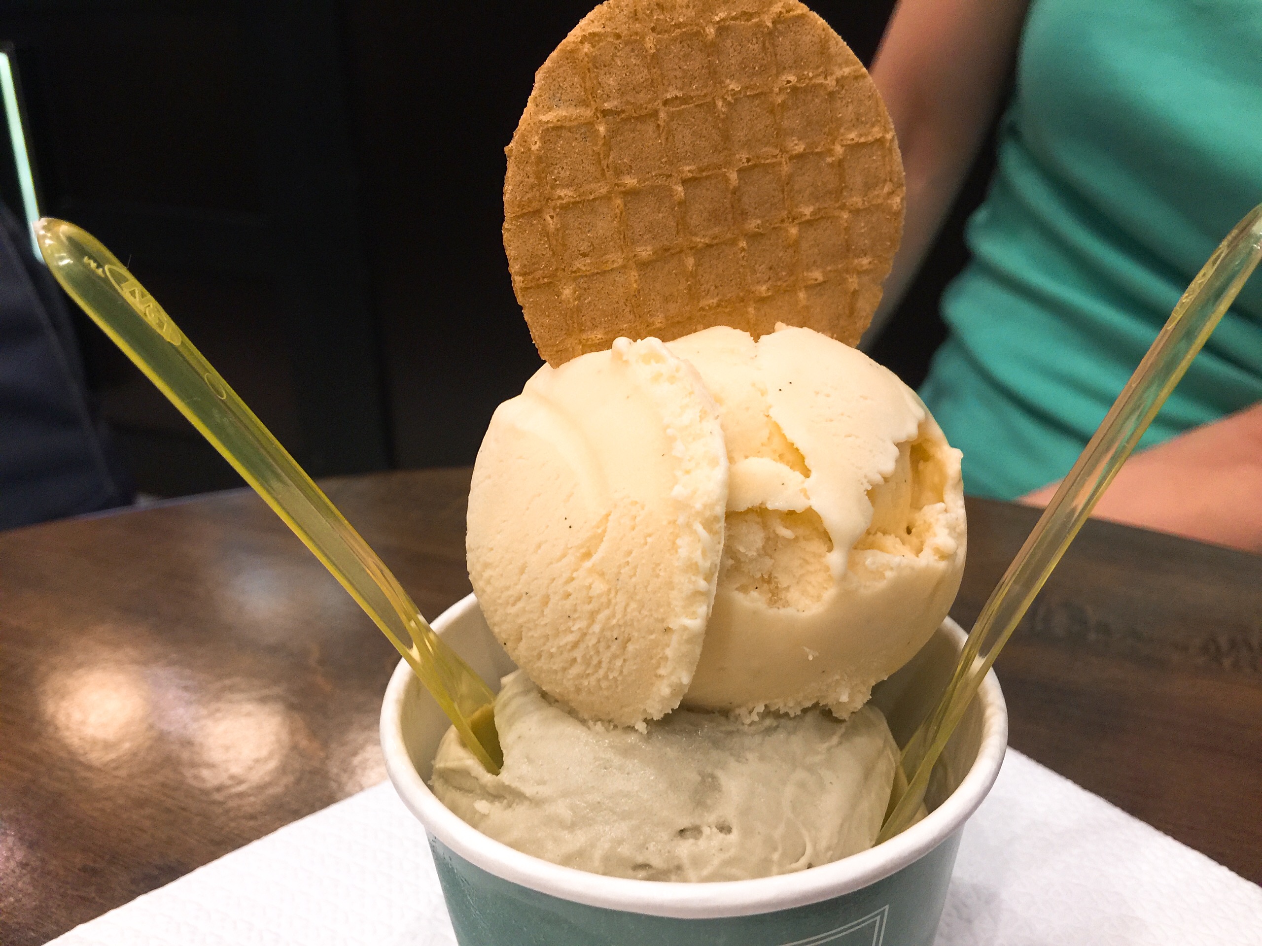 5965AFA4-D43E-40B8-BF3C-08327D1AEF8B