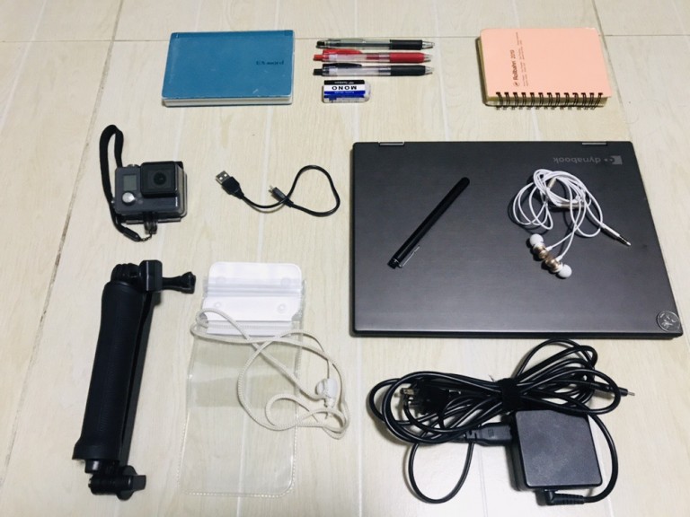 【持ち物リスト】総重量たった7㎏!! 私の荷物を紹介します