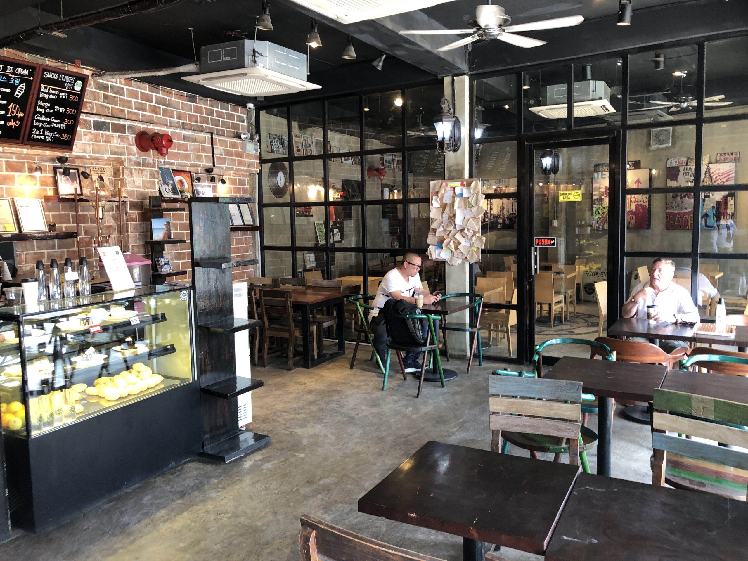 ED0DE9BC-A5B7-44D4-AE69-75BFE0E8FE06