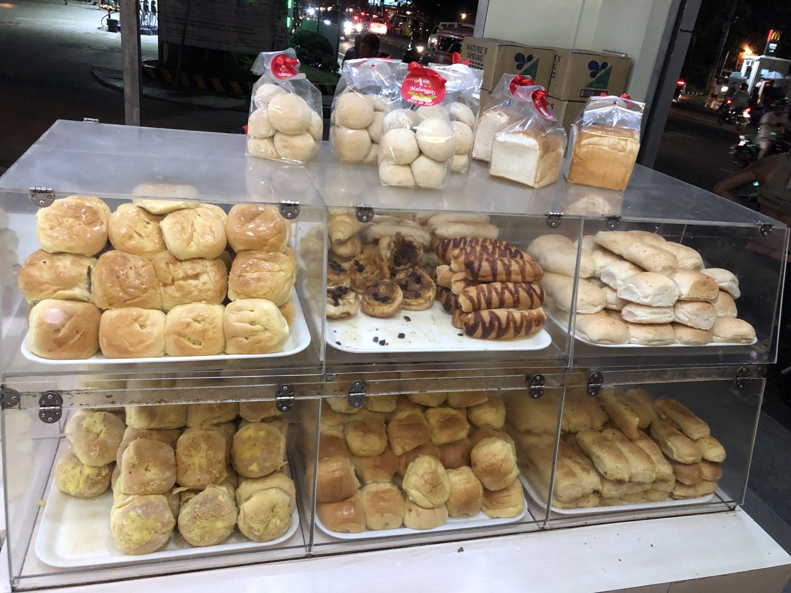 79F455CE-9A16-4887-BB6C-B28F26B551F3