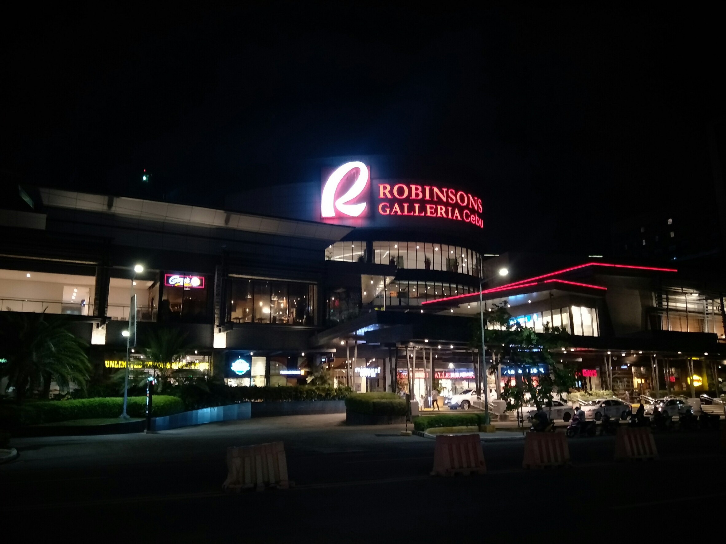 DB902FA0-1C8E-4E9B-8A32-8D3FD147FB90