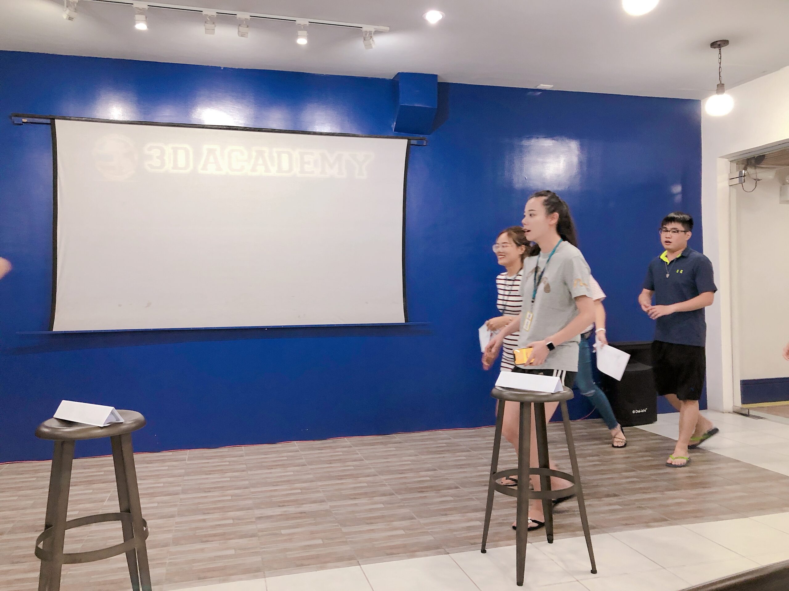 F4D640F6-26EE-4D46-8912-4C8E3C7542CC