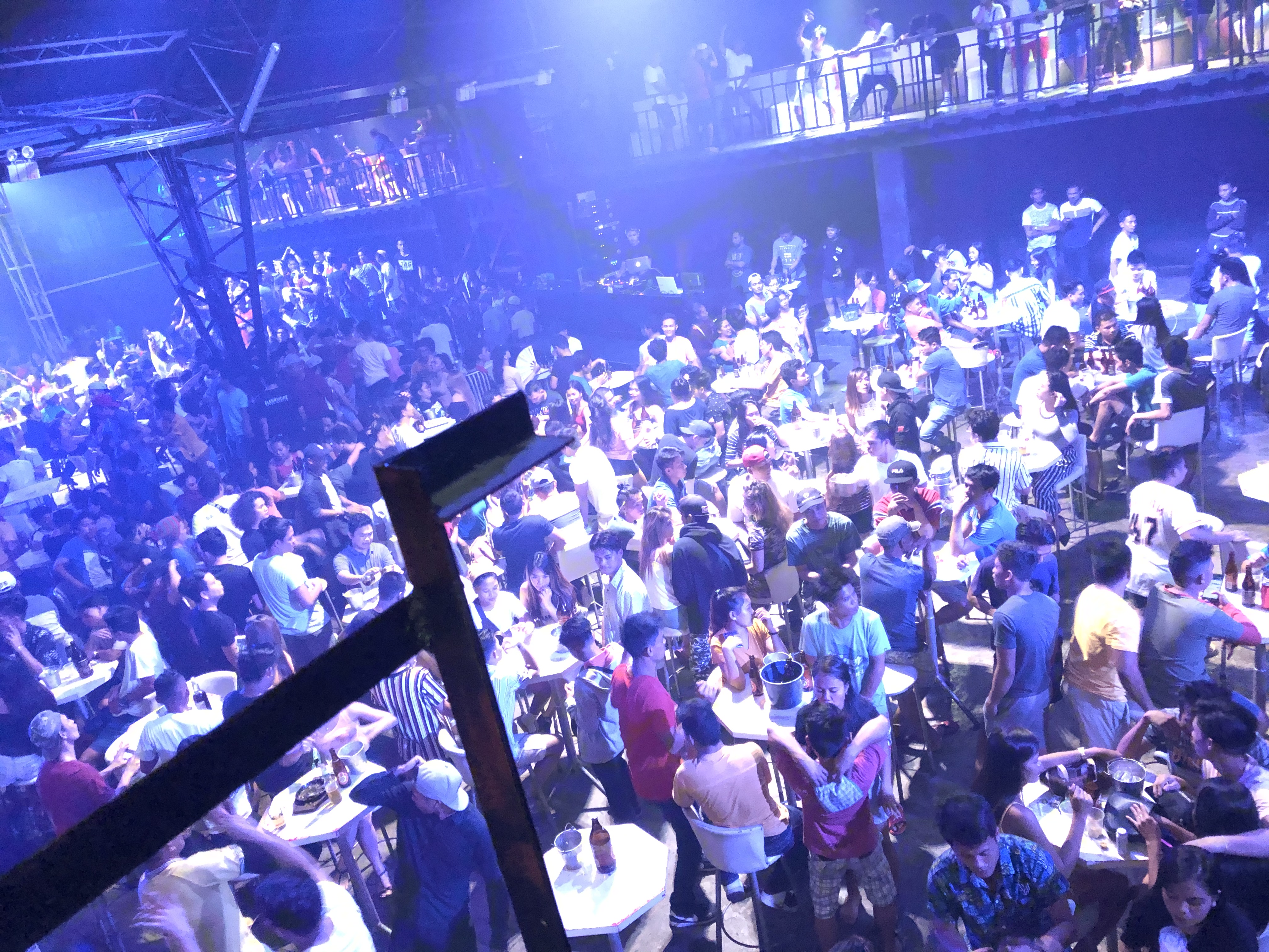 A975E295-6585-4237-A293-78F0CA519C71