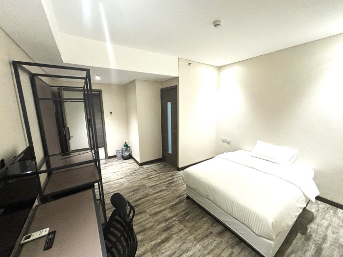 1人部屋ダブルベッド1